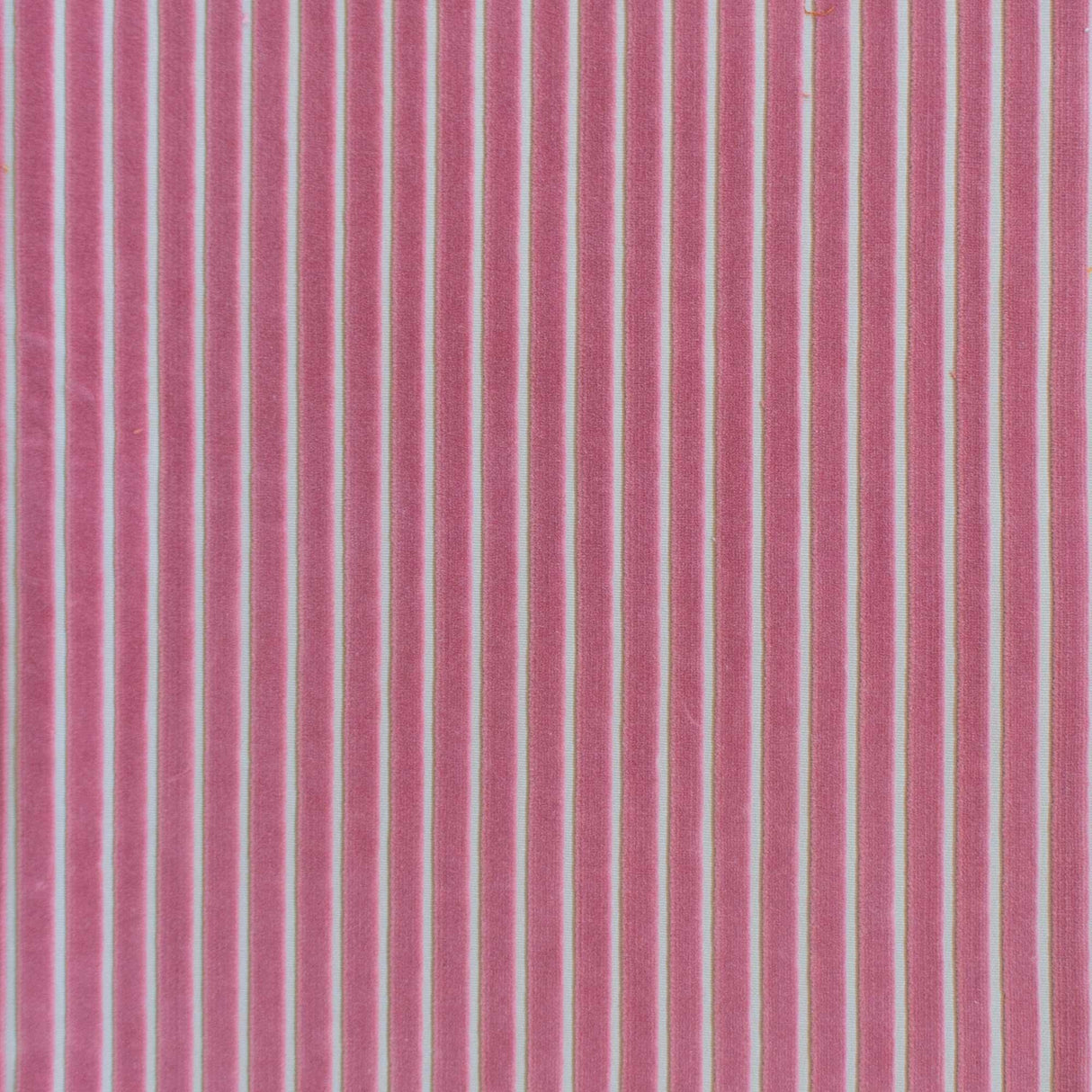 Gaston Y Daniela MAYRIT CHICLE Upholstery Fabric