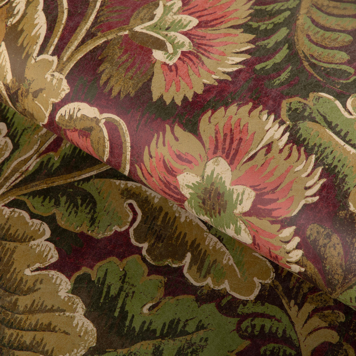 Lee Jofa BARWICK PAPER GARNET Wallpaper