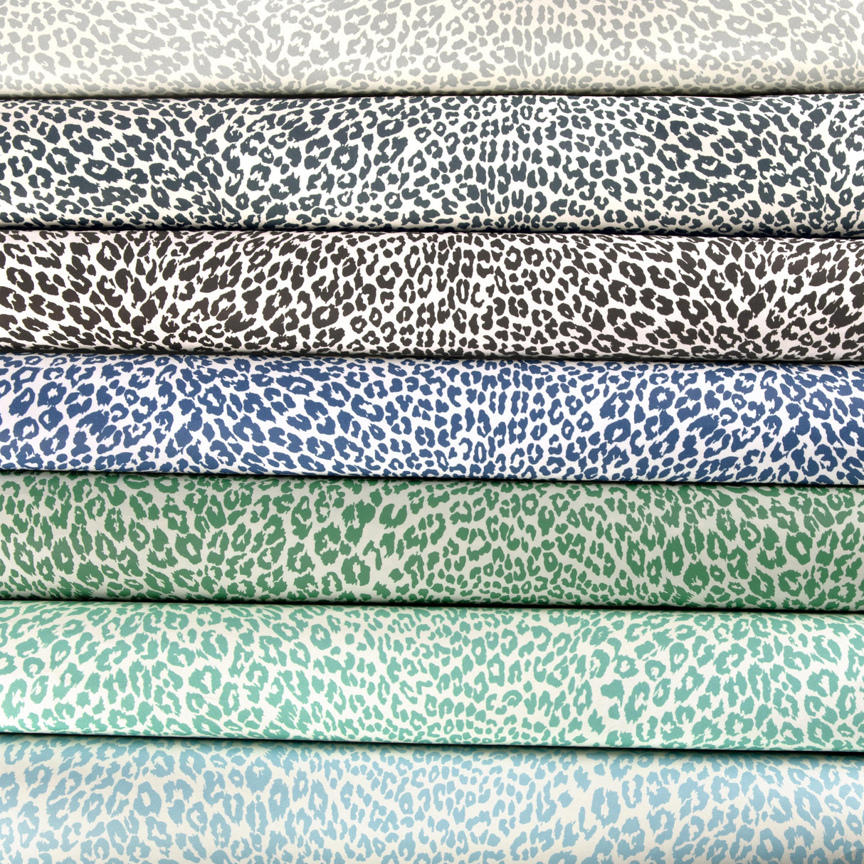 Brunschwig & Fils PETIT LEOPARD EMERALD Wallpaper
