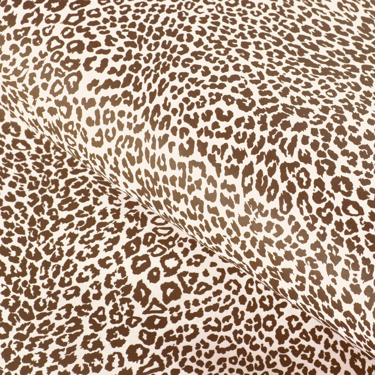 Brunschwig & Fils PETIT LEOPARD CHOCOLATE Wallpaper