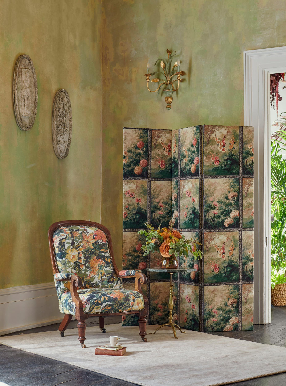 Clarke & Clarke ARTUS ANTIQUE WP Wallpaper