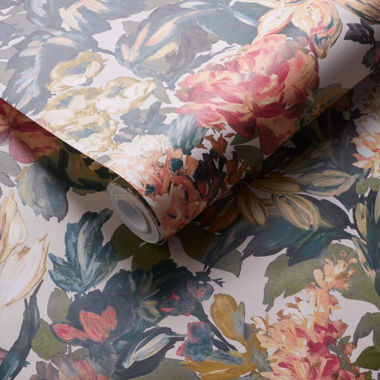 Clarke & Clarke LILUM OLIVE RASPBERRY WP Wallpaper