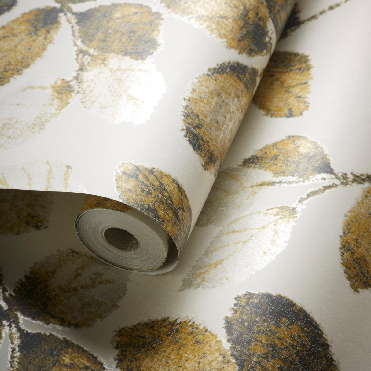 Clarke & Clarke NORTHIA PEWTER GOLD WP Wallpaper