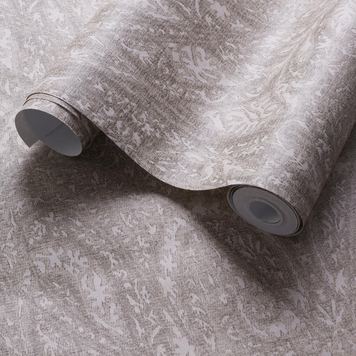 Clarke & Clarke PALACIO LINEN WP Wallpaper