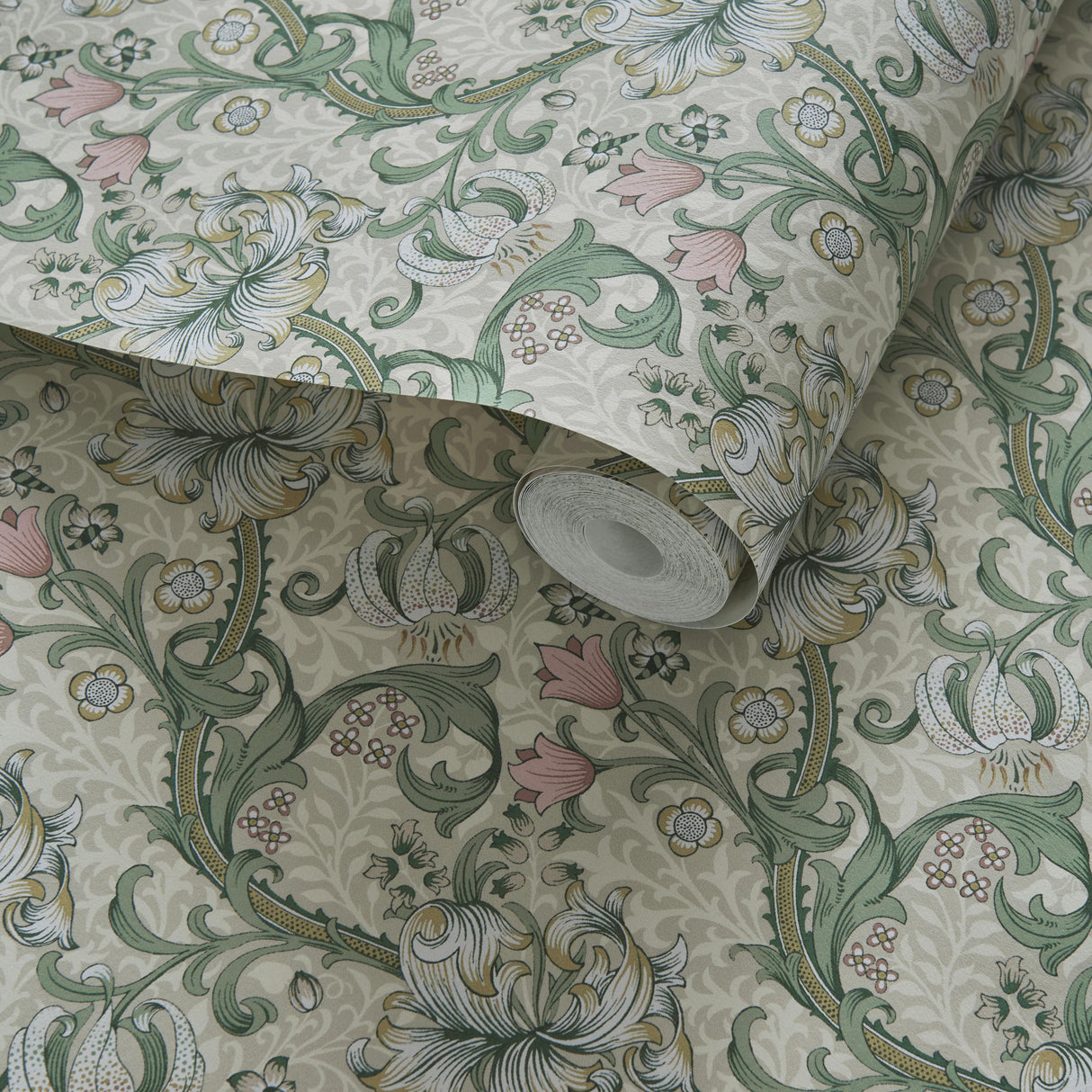 Clarke & Clarke GOLDEN LILY LINEN WP Wallpaper