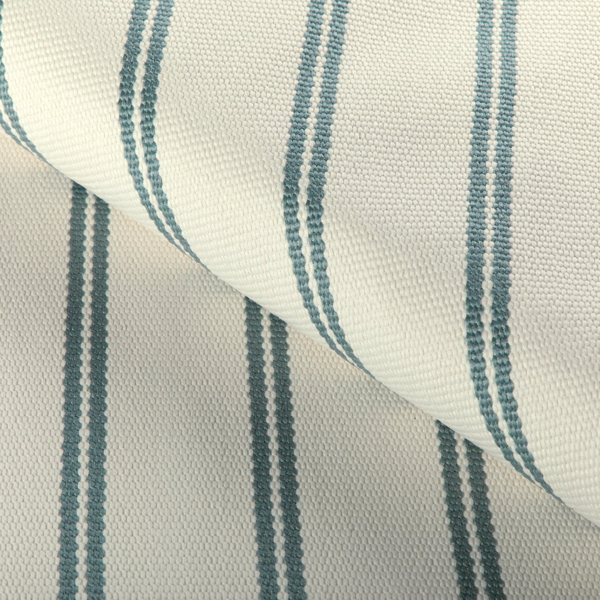 Kravet SMART 37021 5 Upholstery Fabric