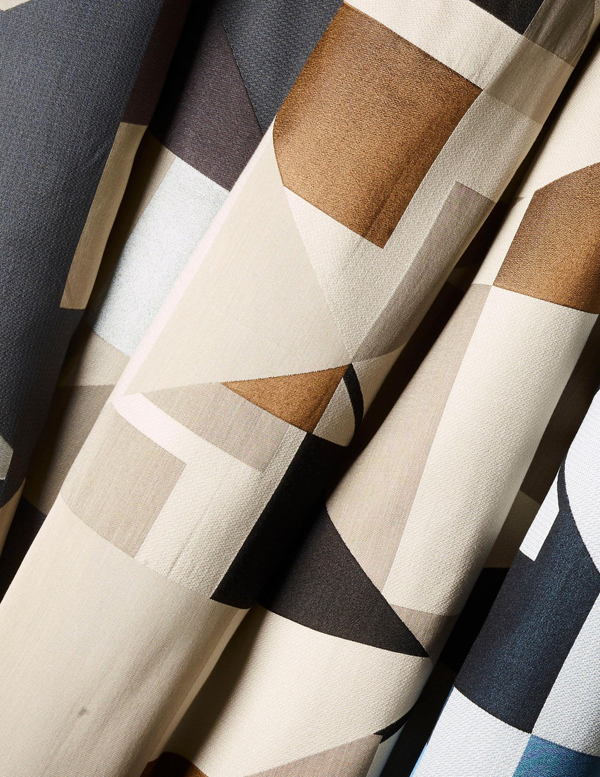 Donghia HOUSE OF CARDS TOBACCO Fabric