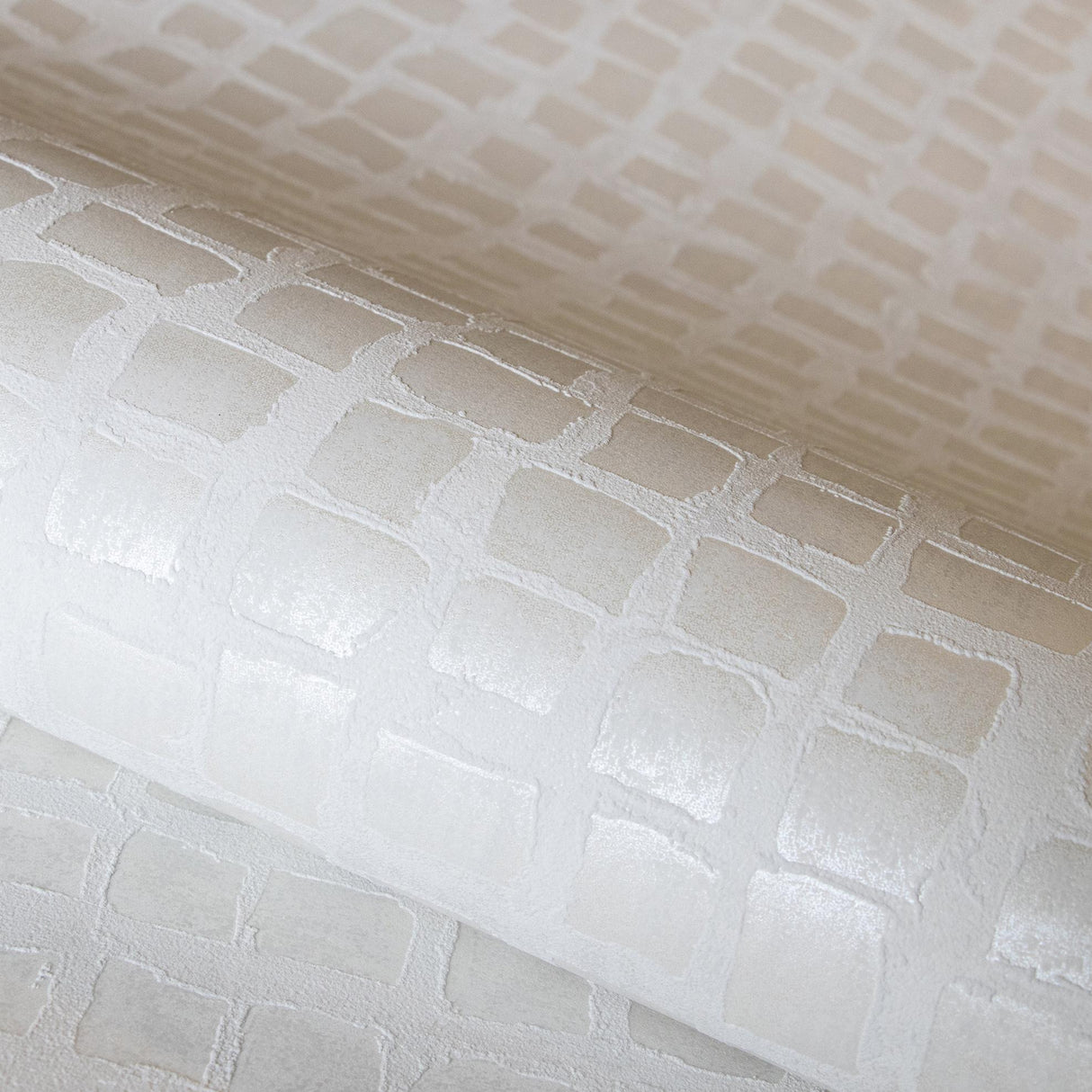 Galerie Manhattan / Loft Tile White Wallpaper