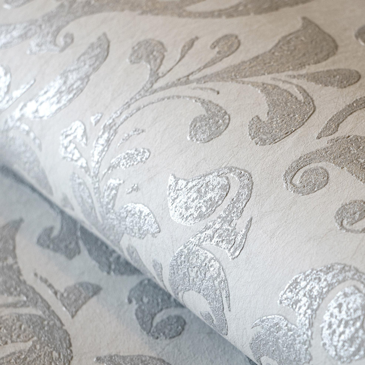 Galerie Notting Hill / Loft Damask Silver Grey Wallpaper