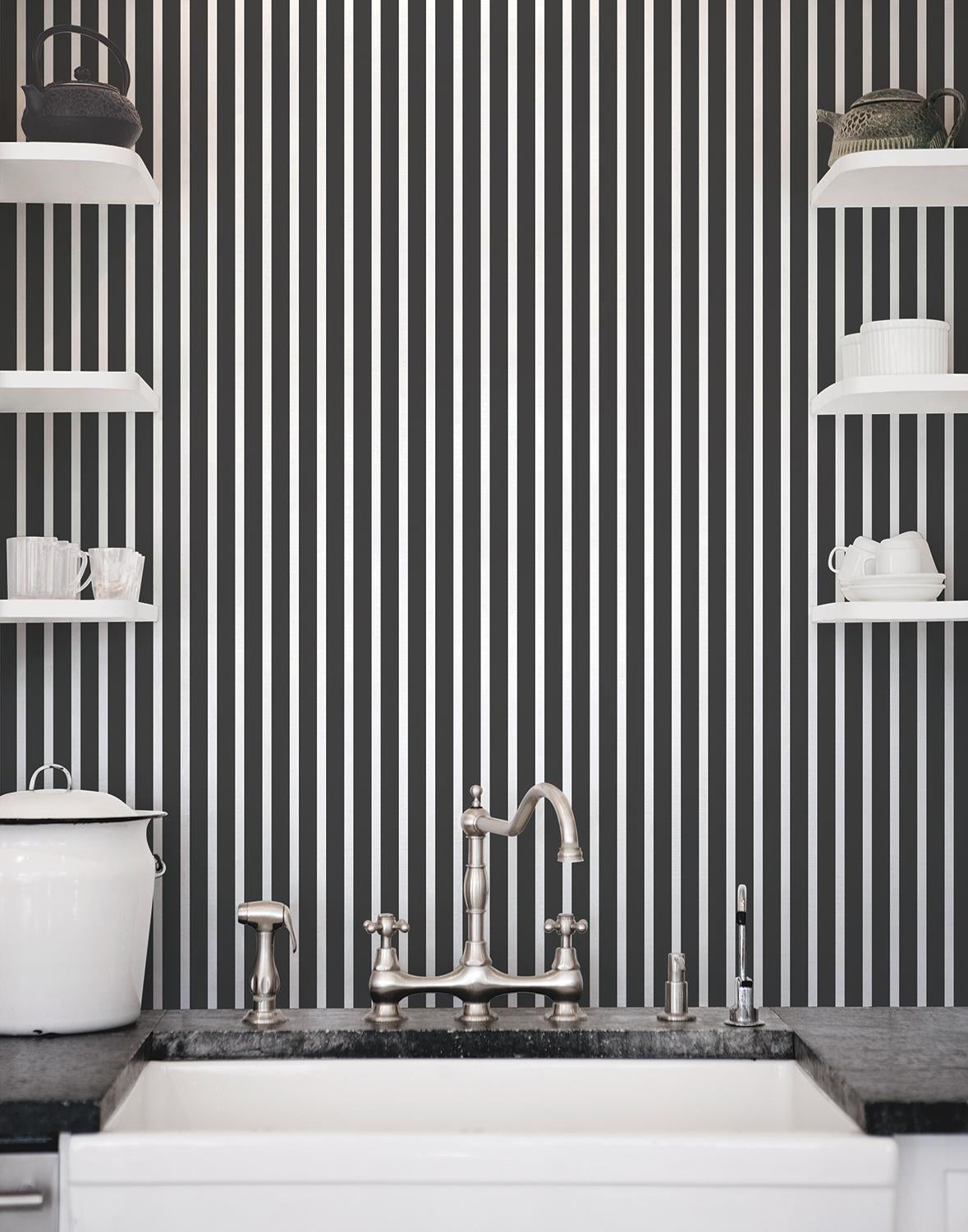 Galerie BUTCHER STRIPE Black Wallpaper