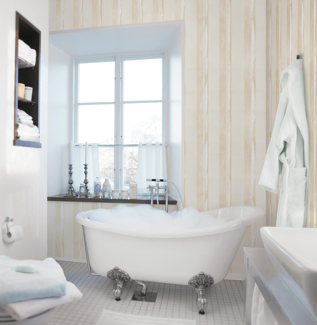 Galerie WATERCOLOUR STRIPE Beige Wallpaper