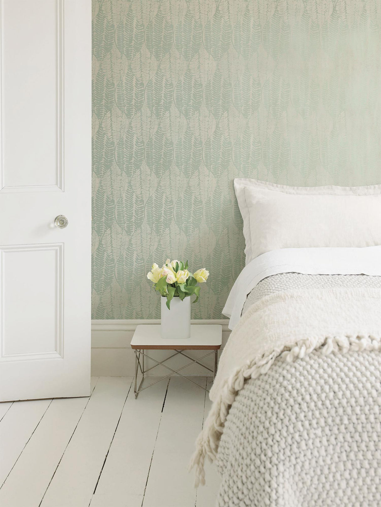 Galerie Wasabi Leaves Green Wallpaper