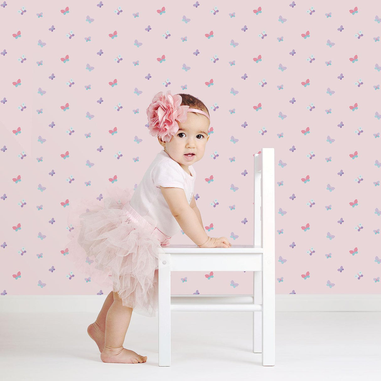 Galerie Butterflies Pink Wallpaper