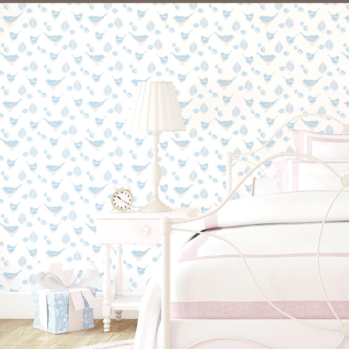 Galerie Pretty Birds Blue Wallpaper
