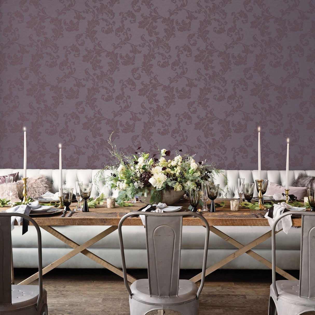 Galerie Acanthus trail Purple Lilac Wallpaper