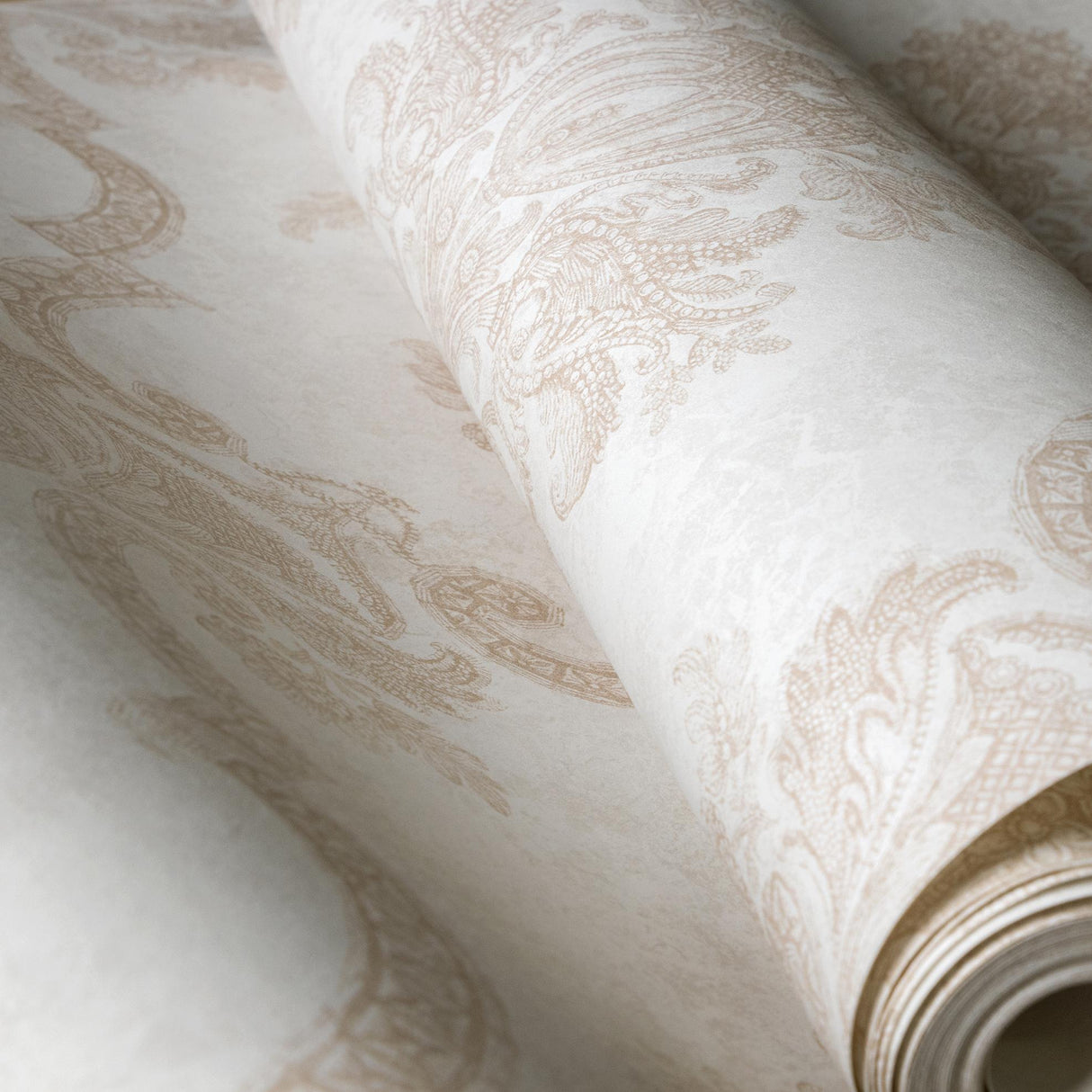 Galerie Porto Pink Wallpaper