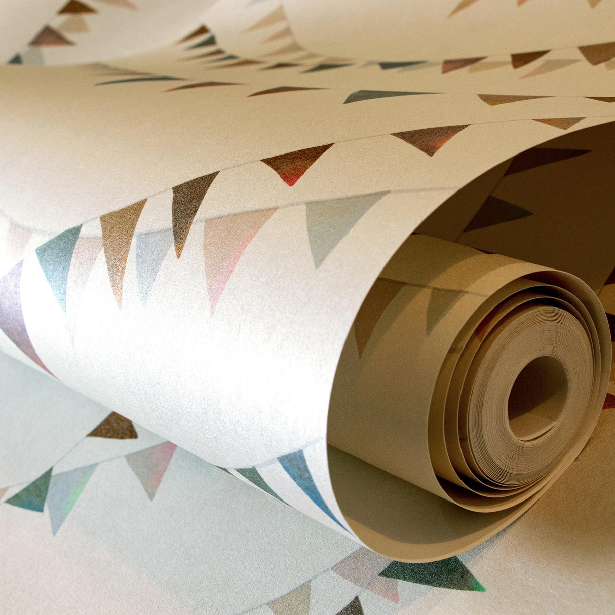 Galerie Garland Cream Wallpaper
