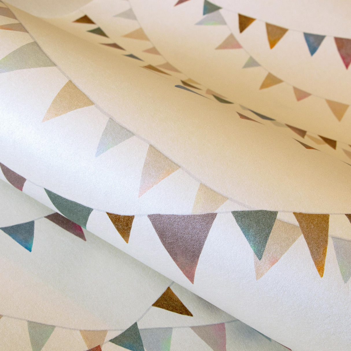 Galerie Garland Cream Wallpaper