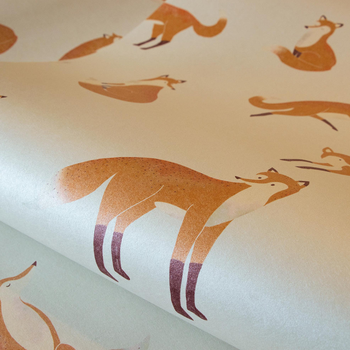 Galerie Friendly Foxes Cream Wallpaper
