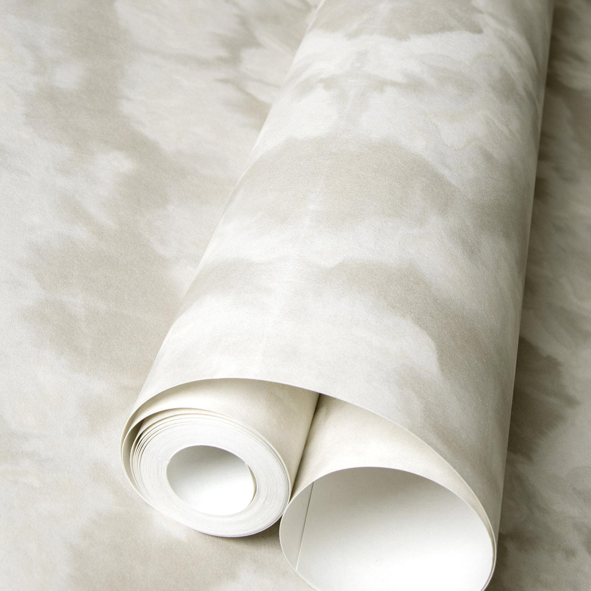 Galerie Batik Cream Wallpaper