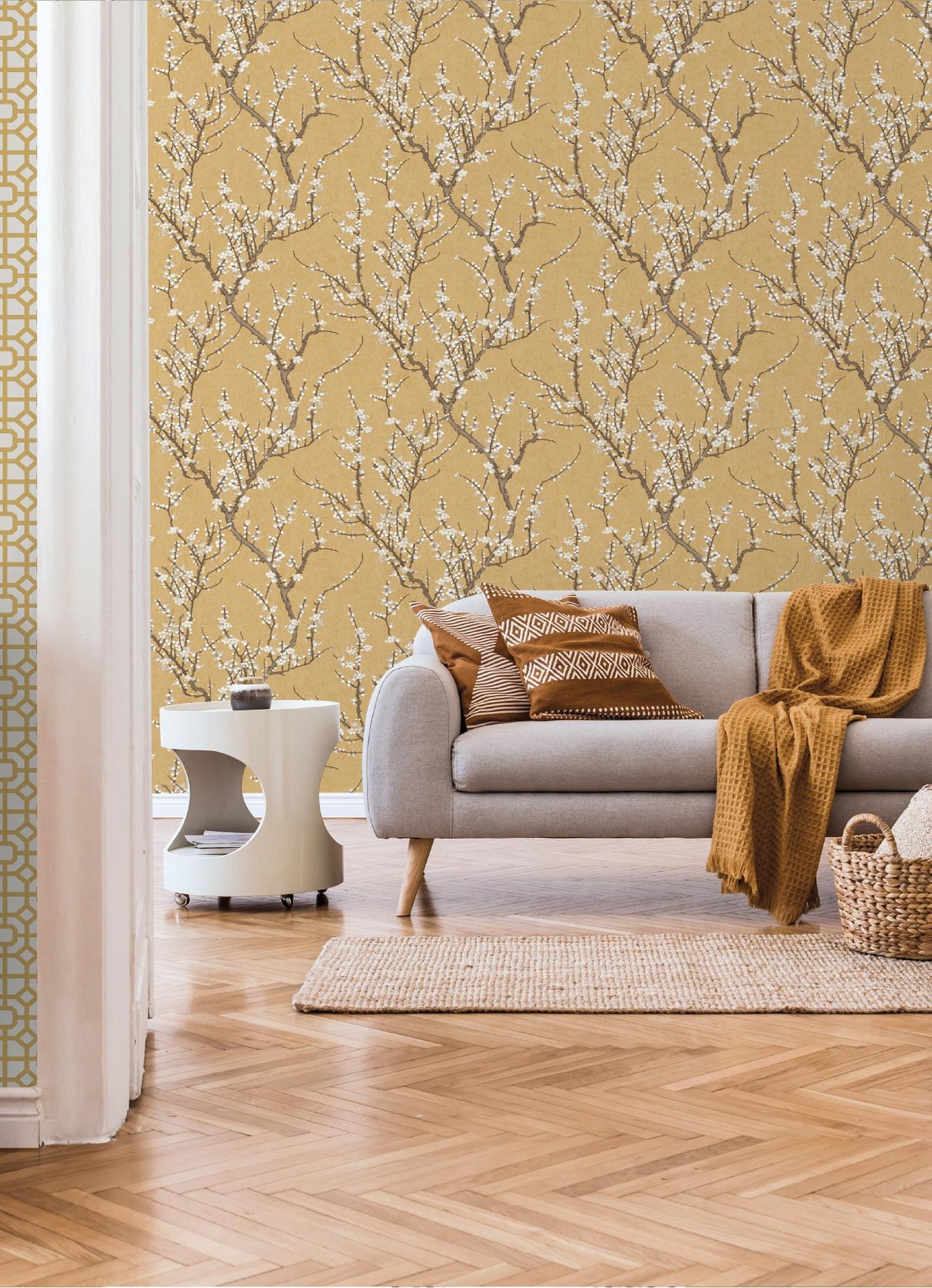 Galerie SAKURA TREE Gold Wallpaper