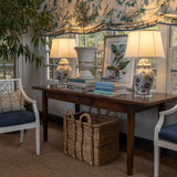 Williamsburg Palace Fret Ivory/Gold Urn