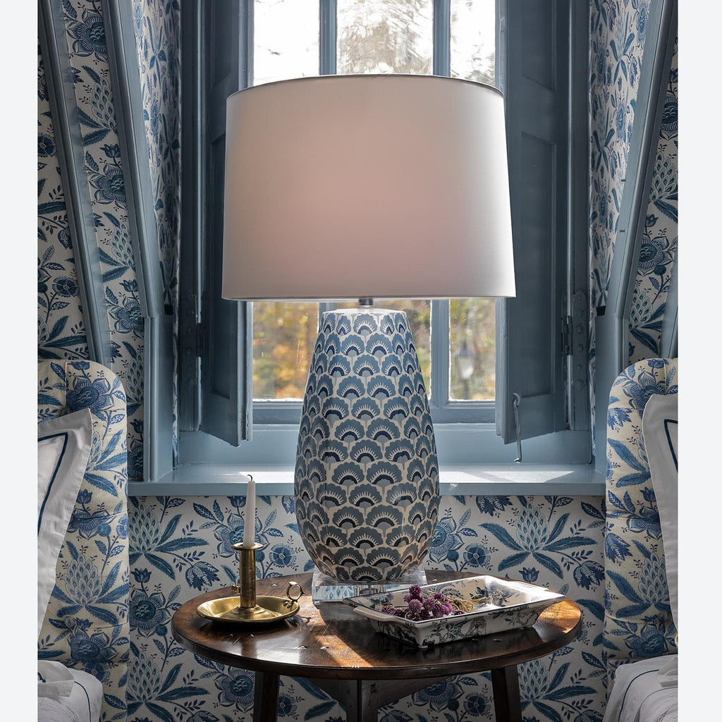 Williamsburg Isobel Blue/Cream Accent Lamp