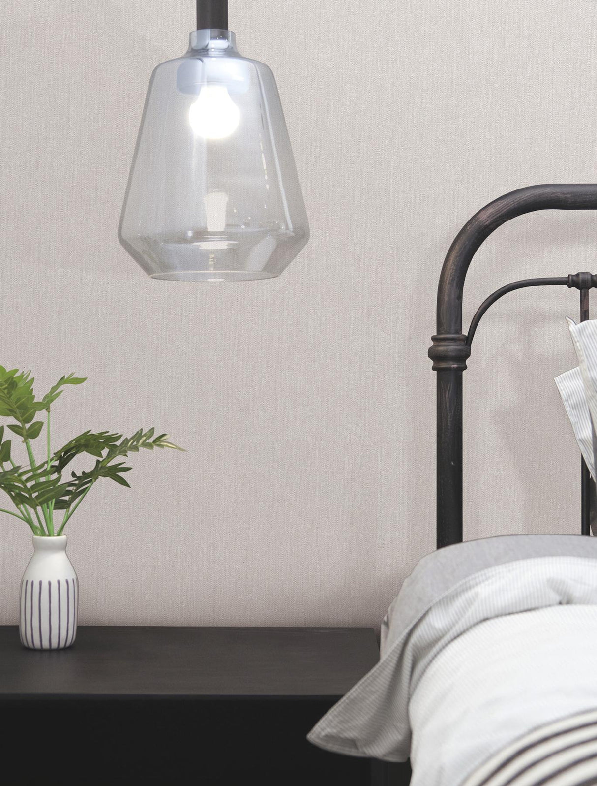 York Wallcoverings Purl One Froth White Wallpaper