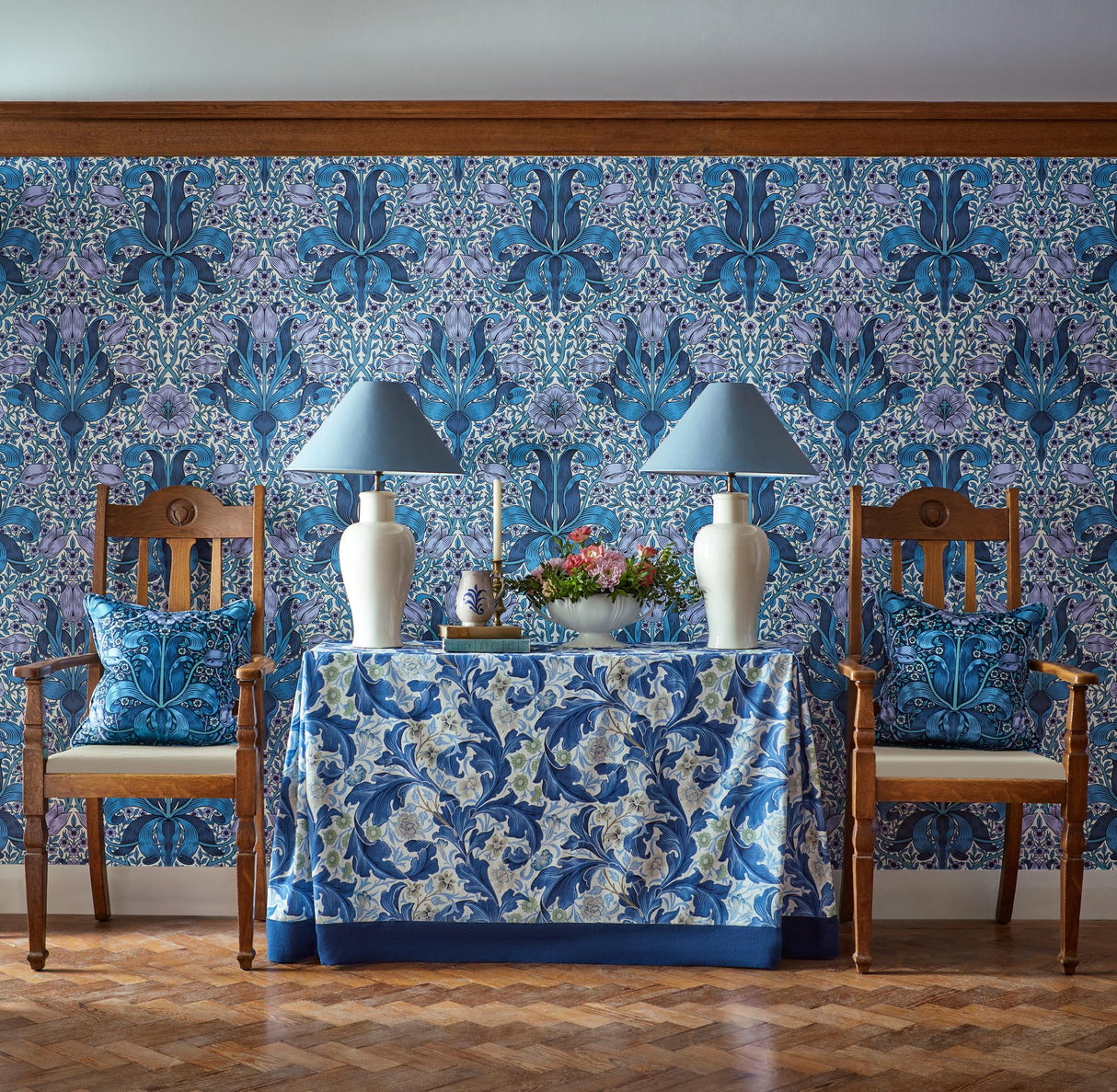 Morris & Co Indigo/Lilac Bedford Park Wallpapers Wallpaper