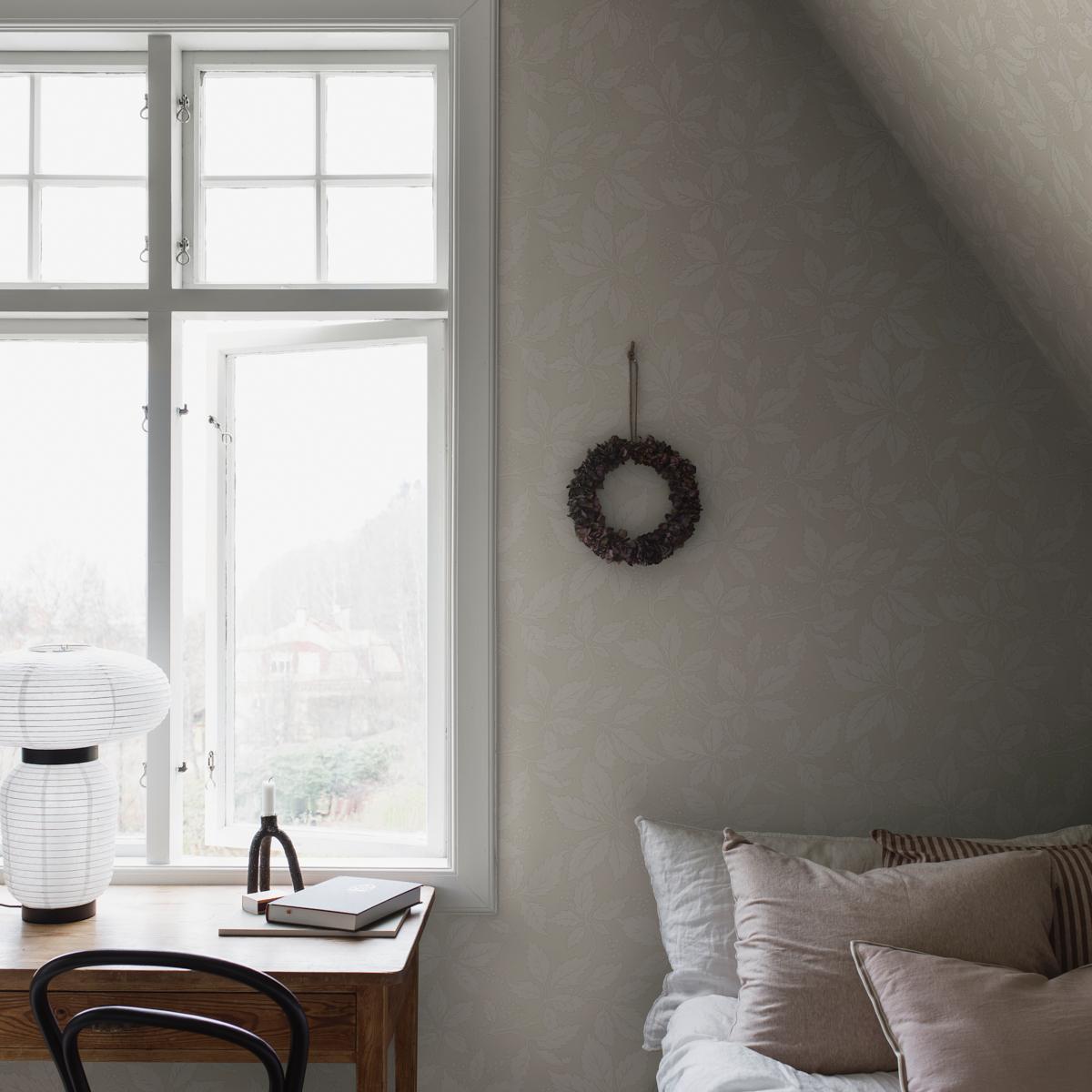 Borastapeter Vildvin Bone Wallpaper