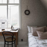 Borastapeter Vildvin Stone Wallpaper