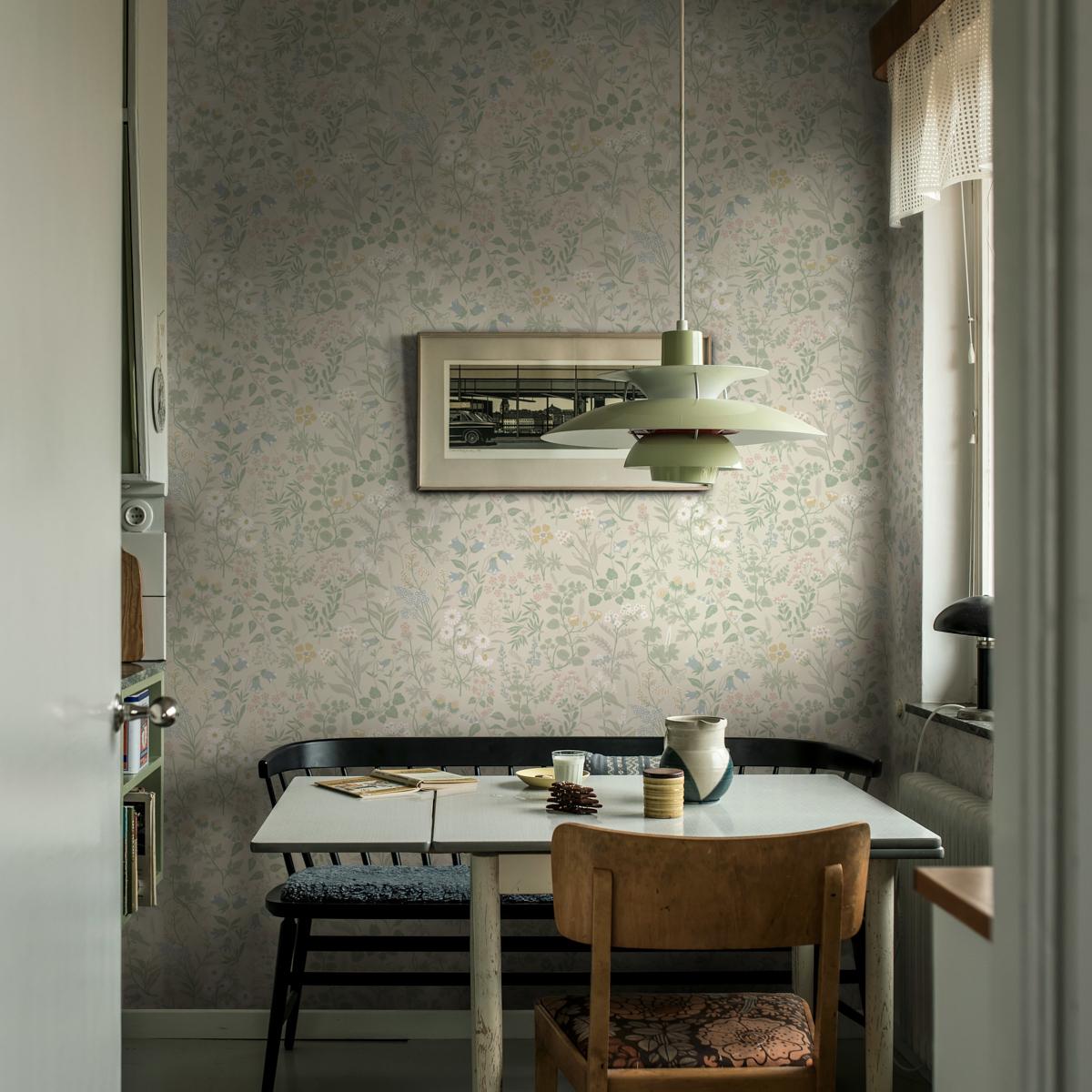 Borastapeter Flora Sand Wallpaper