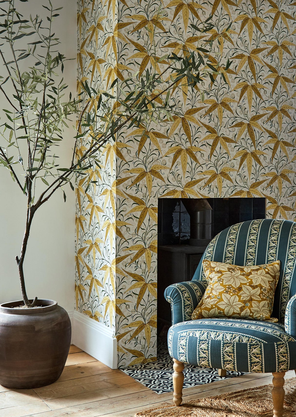 Morris & Co Bamboo Sunflower Wallpaper