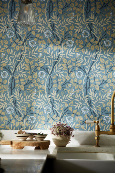 Morris & Co Sweet Briar Mineral/Linen Wallpaper