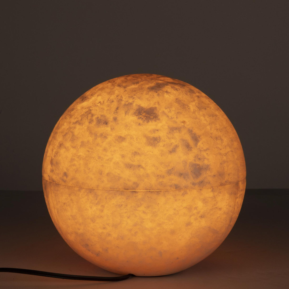 NOIR Onyx Globe Small