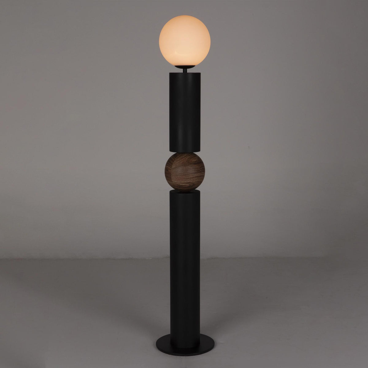 NOIR Max Floor Lamp