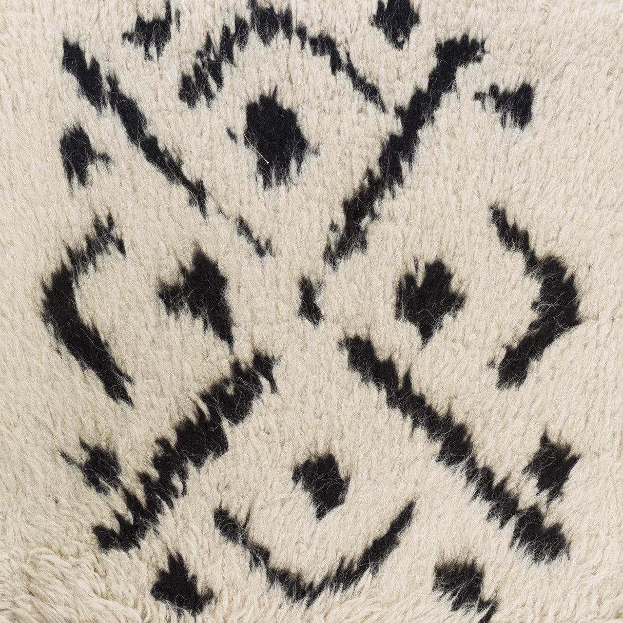 Surya Denali DEN-5000 5' x 8' Rug