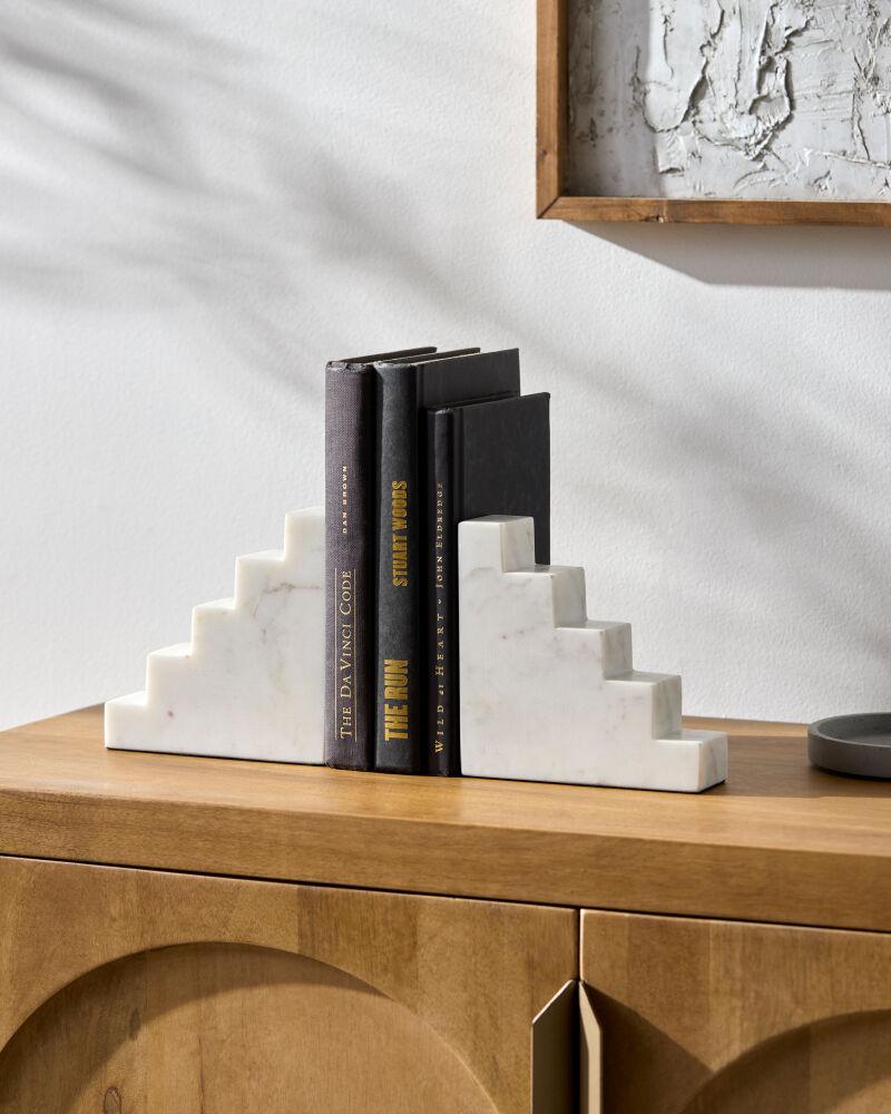 Surya Jhalra JHL-002 6"H x 6"W x 2"D; 6"H x 6"W x 2"D Bookend