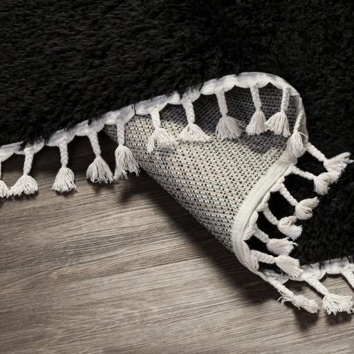 Surya Merino MRO-2300 4'4" x 6'4" Rug