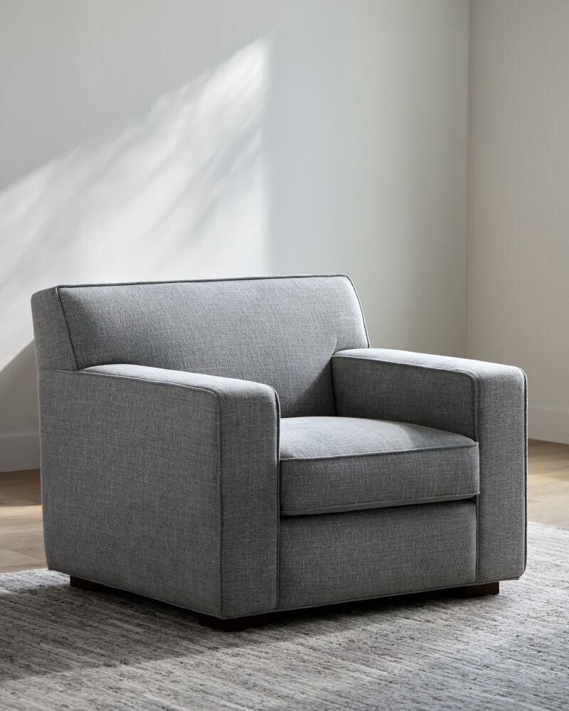Surya Smith SMH-002 31"H x 38"W x 36"D Accent Chair