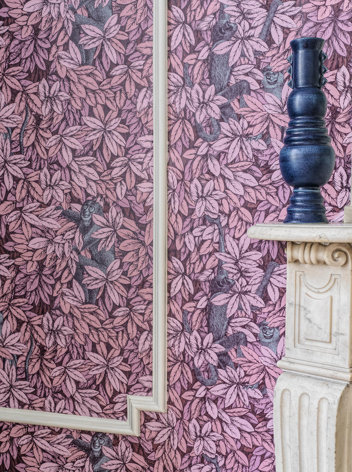 Cole & Son FOGLIE E SCIMMIE BLUSH Wallpaper