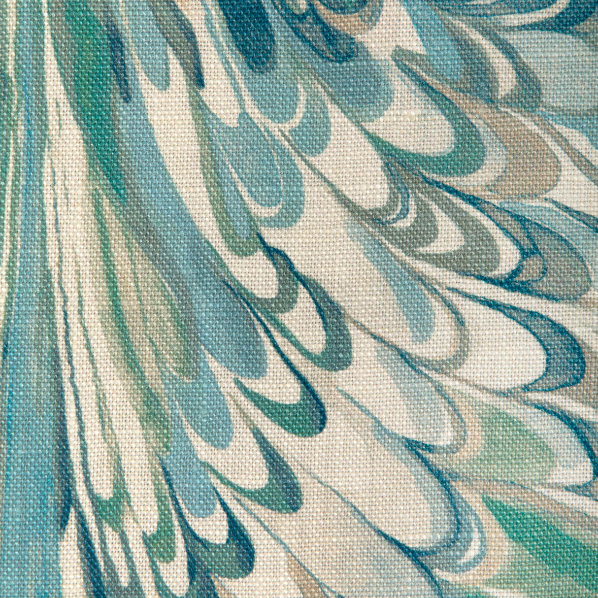 Lee Jofa TAPLOW PRINT MARINE/SAND Fabric