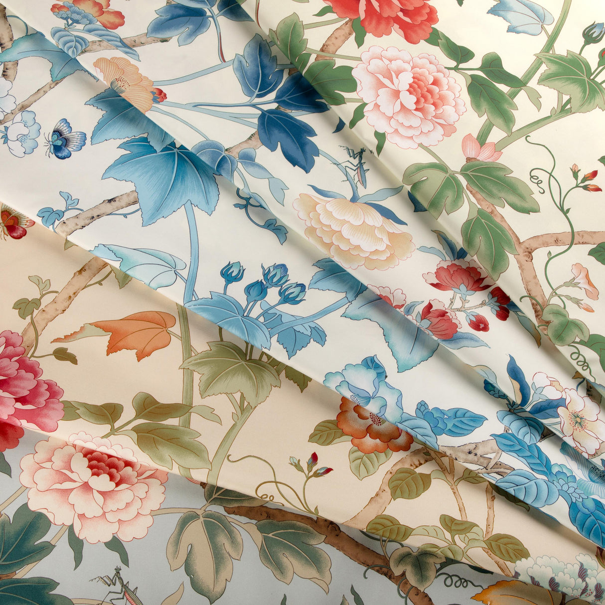 Lee Jofa GARDENIA PRINT DELFT/SKY Fabric