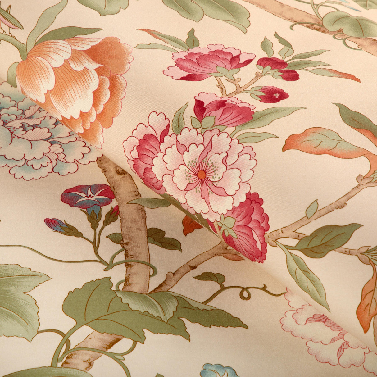 Lee Jofa GARDENIA PRINT SPRING Fabric