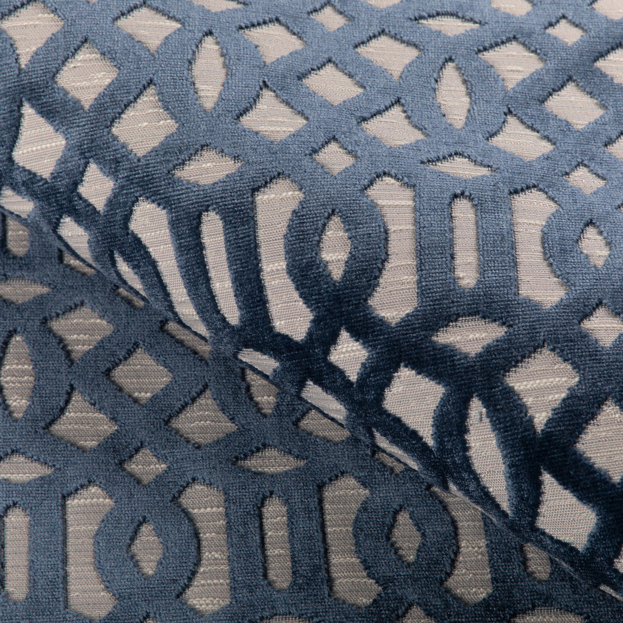 Kravet DESIGN 37084 5 Upholstery Fabric