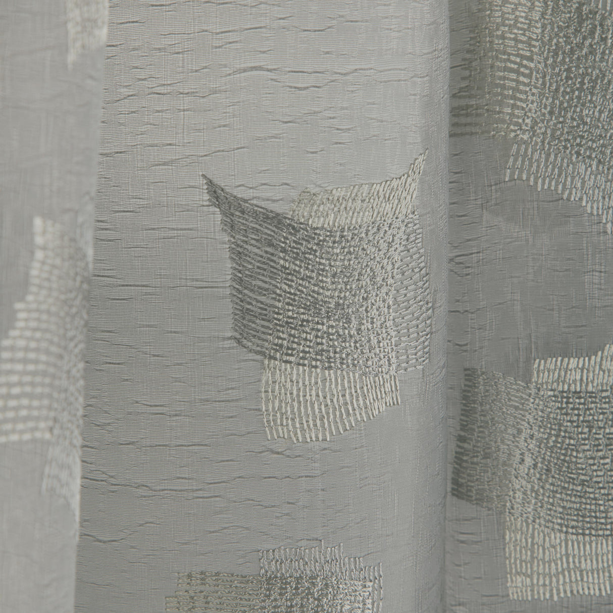 Donghia DYNAMIC DUO SILVER Drapery Fabric