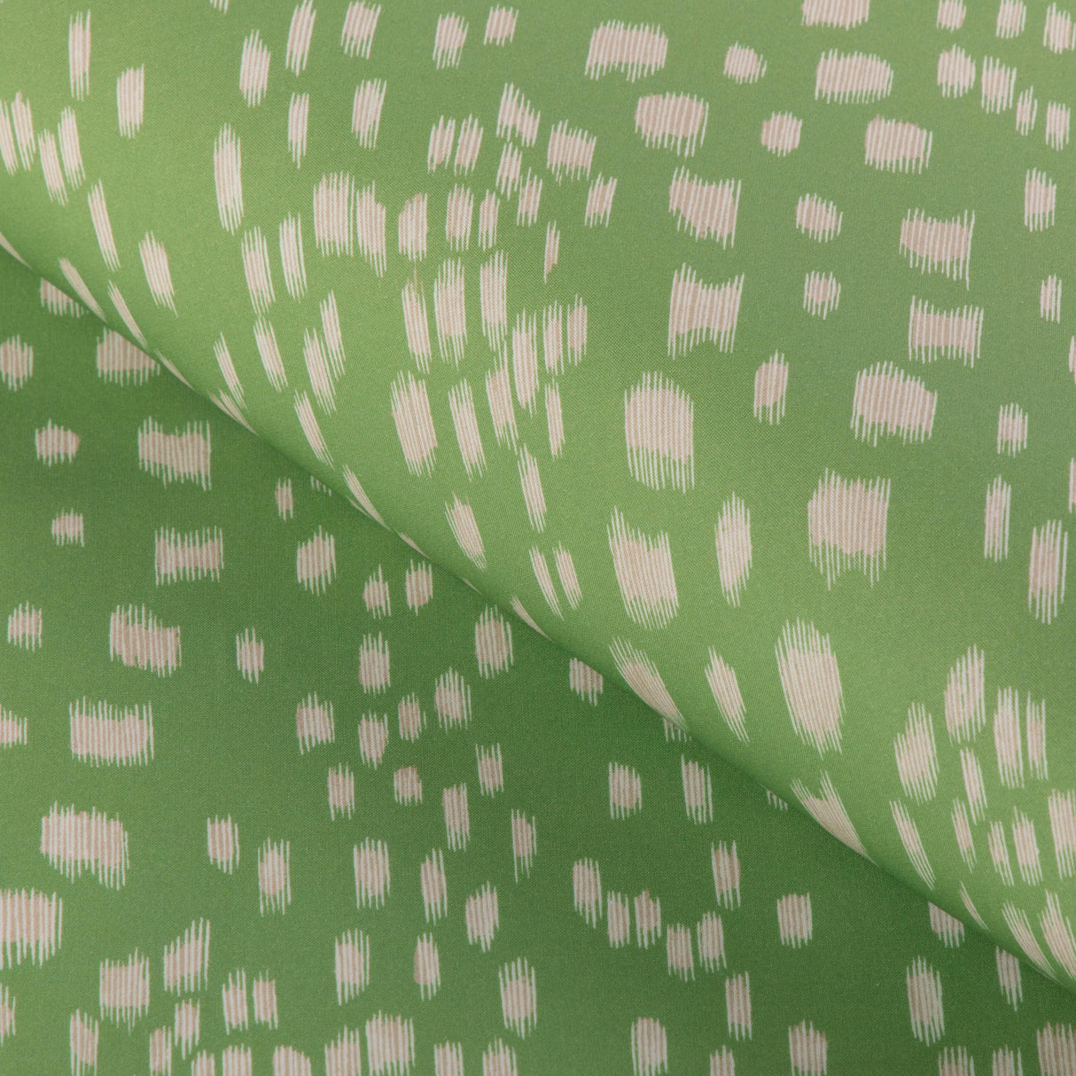 Brunschwig & Fils LES TOUCHES REVERSE LEAF Drapery Fabric