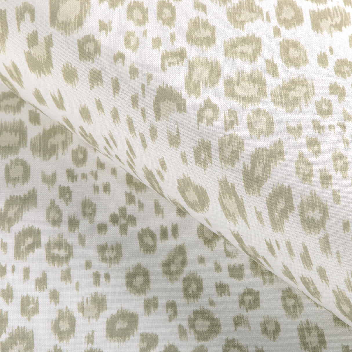 Kravet LEOPARDOS TAUPE Fabric