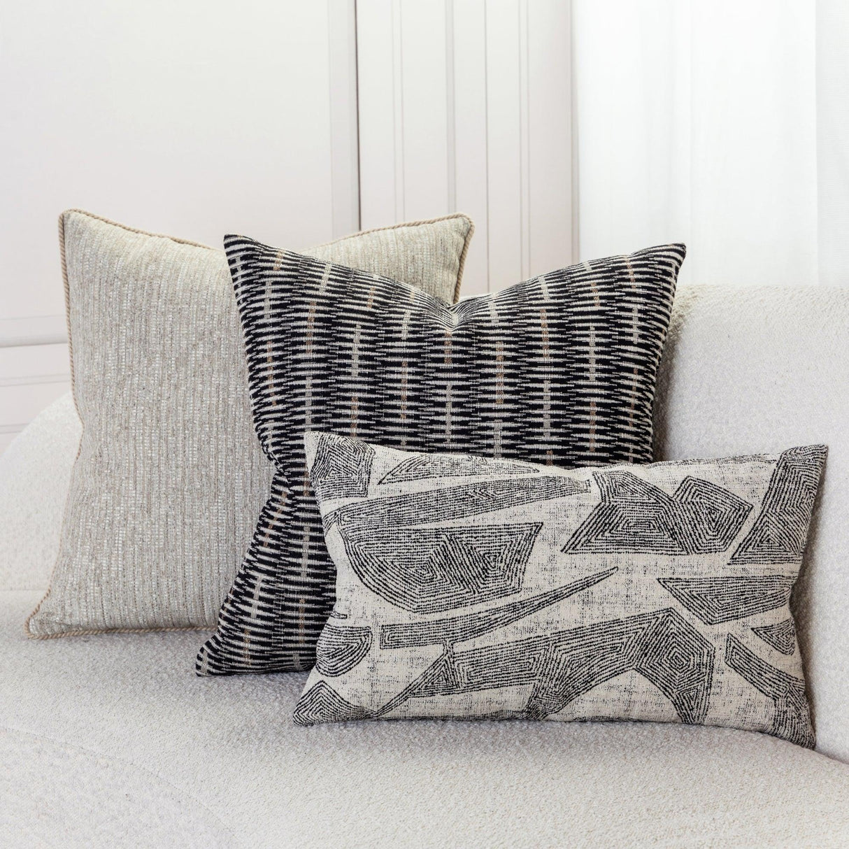 Elaine Smith Influence Ebony Black 12"x20" Decorative Pillow
