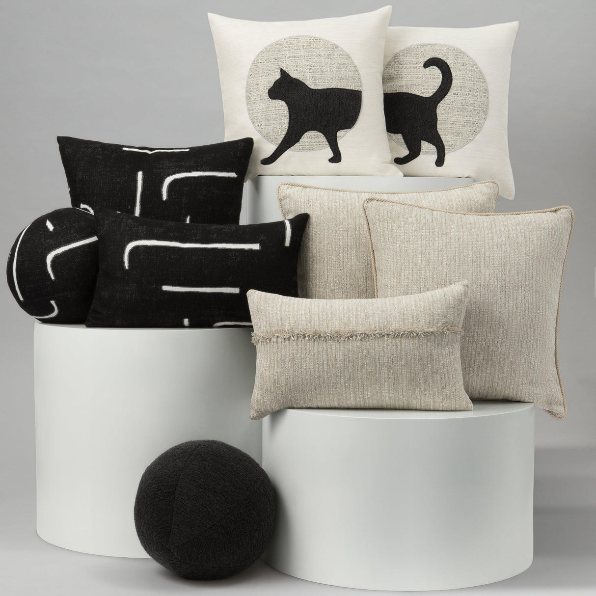 Elaine Smith Unconditional Meow (Tail) Ivory 20"x20" Decorative Pillow